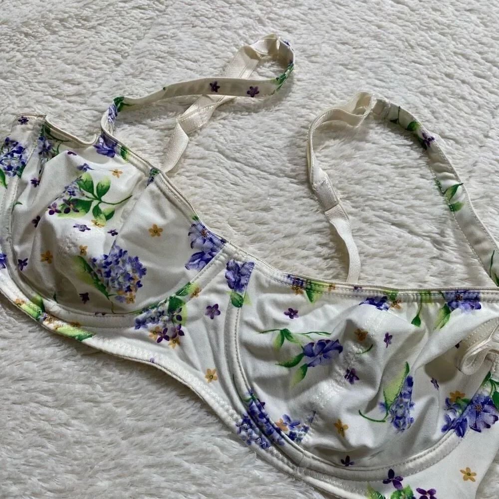Victorias Secret Floral Underwire Vintage Bra